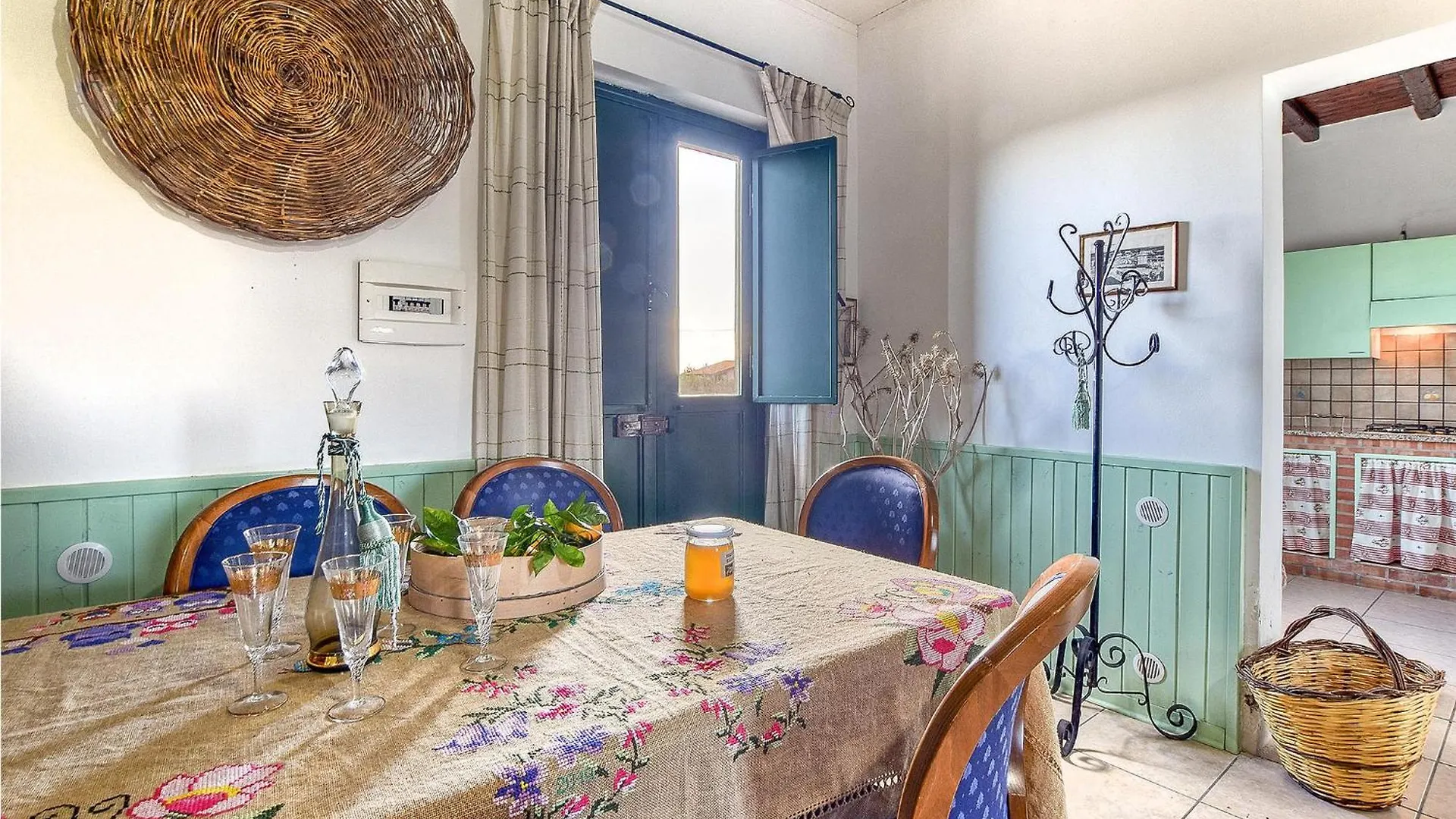 Gorgeous Home In Paterno Paterno  Holiday home Paterno (Sicily)
